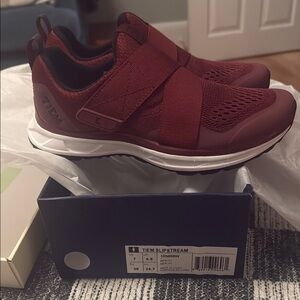 TIEM Women's Slipstream Athletic Shoes - Red